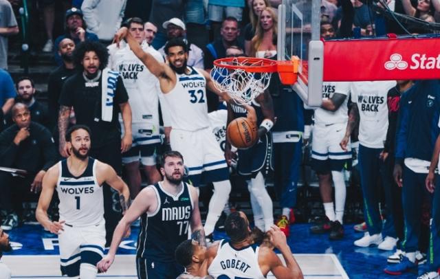 开云-唐斯爆发牵一发而动全身 狼队的及时雨需要一直下